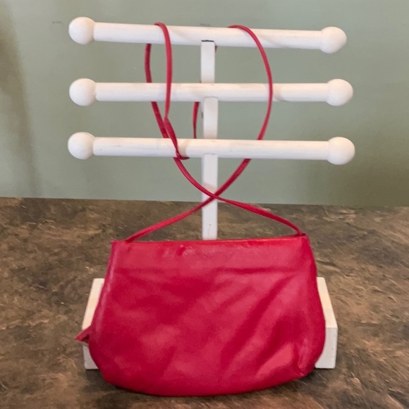 Woman’s Red Purse - Picture 2 of 6